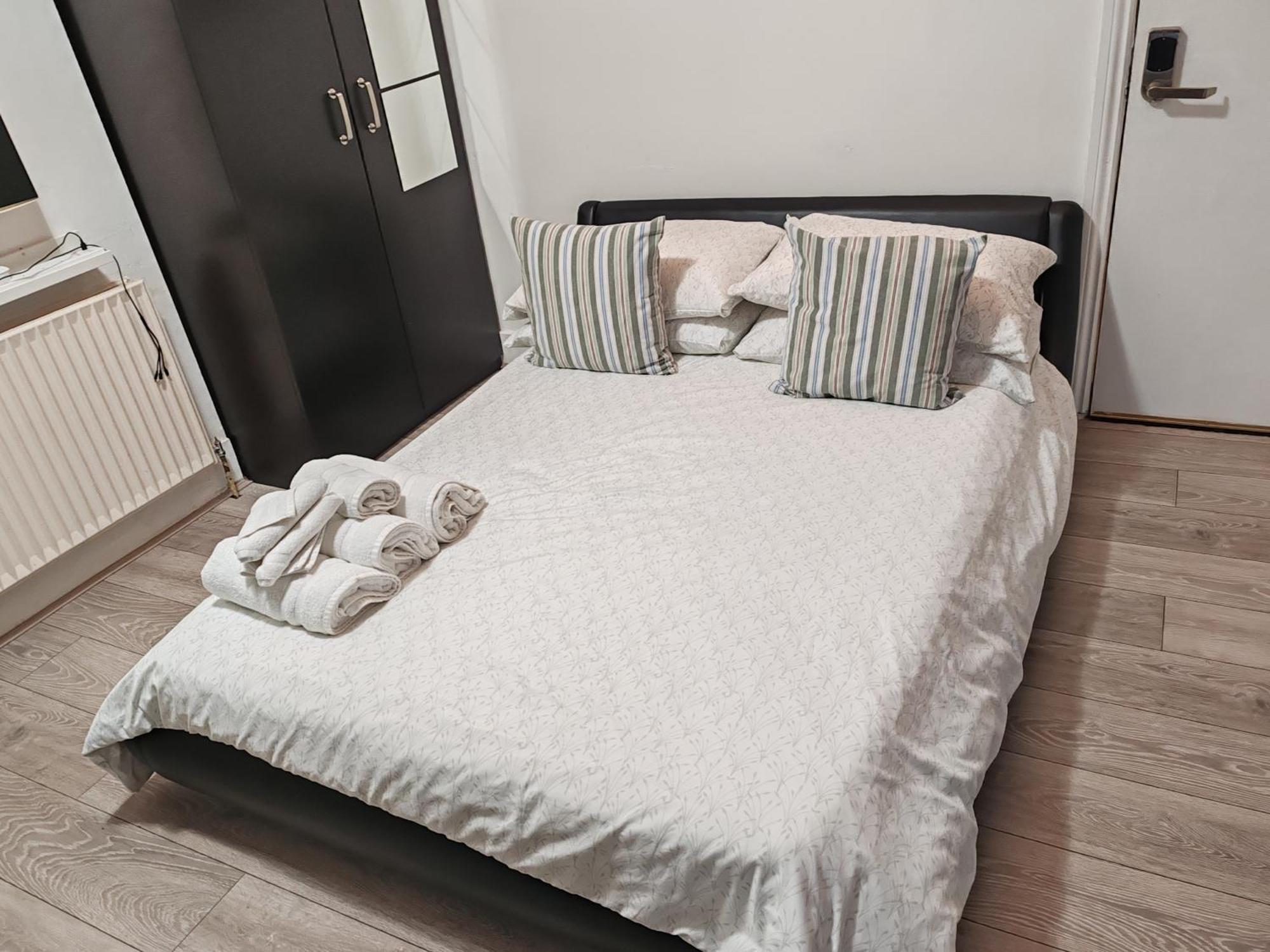 Kilburn High Road Studio Apartments 伦敦 外观 照片